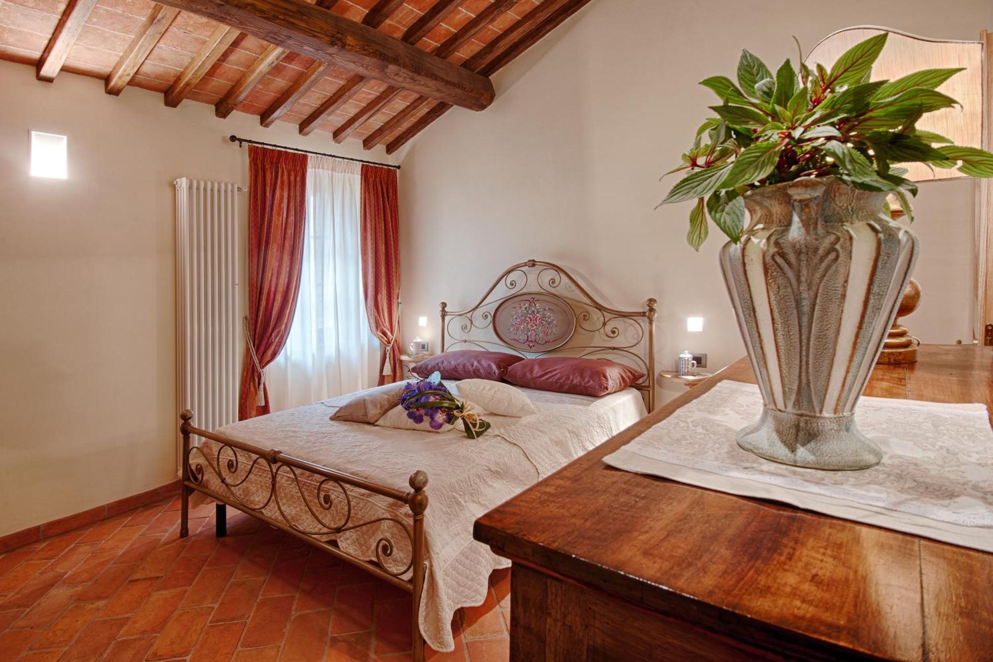 Relais La Costa Historical Residence Монтериджиони Экстерьер фото