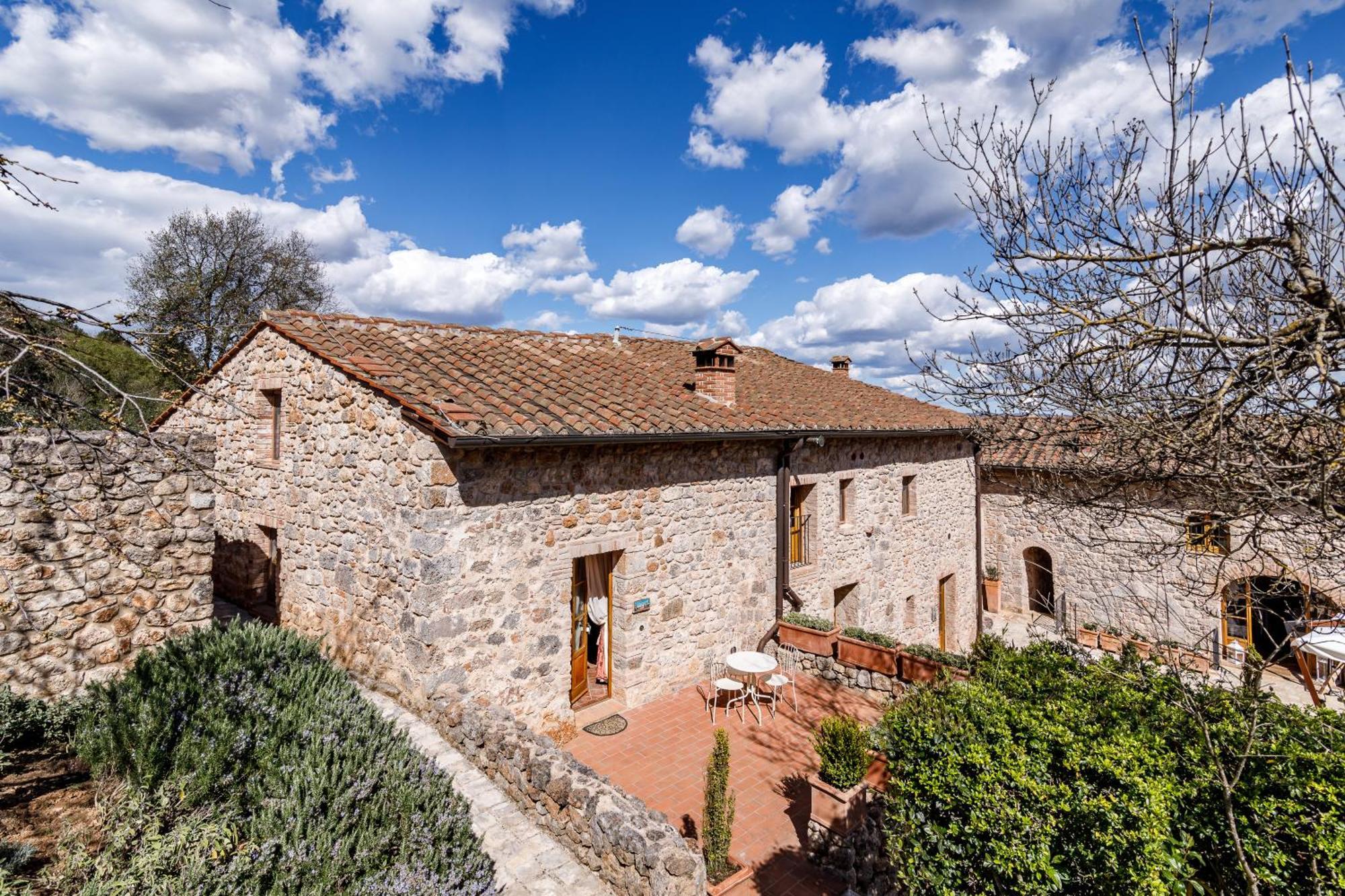 Relais La Costa Historical Residence Монтериджиони Экстерьер фото