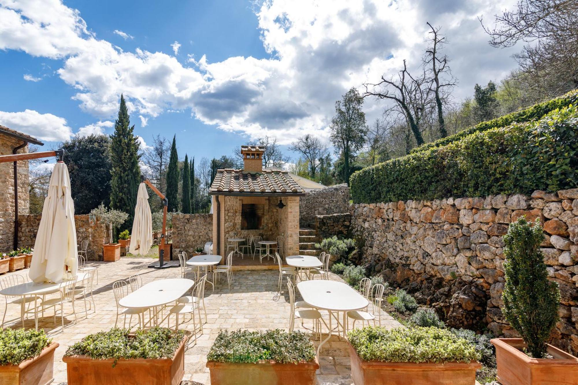 Relais La Costa Historical Residence Монтериджиони Экстерьер фото