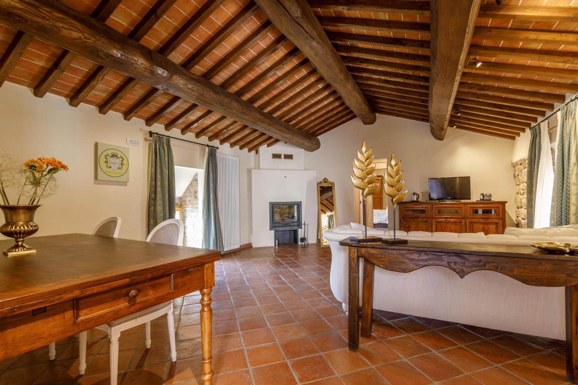 Relais La Costa Historical Residence Монтериджиони Экстерьер фото