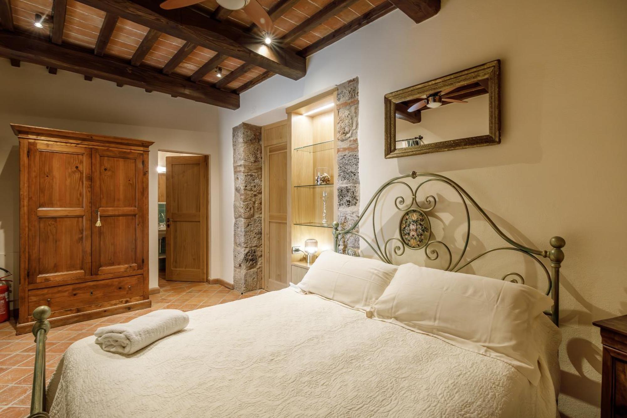 Relais La Costa Historical Residence Монтериджиони Экстерьер фото