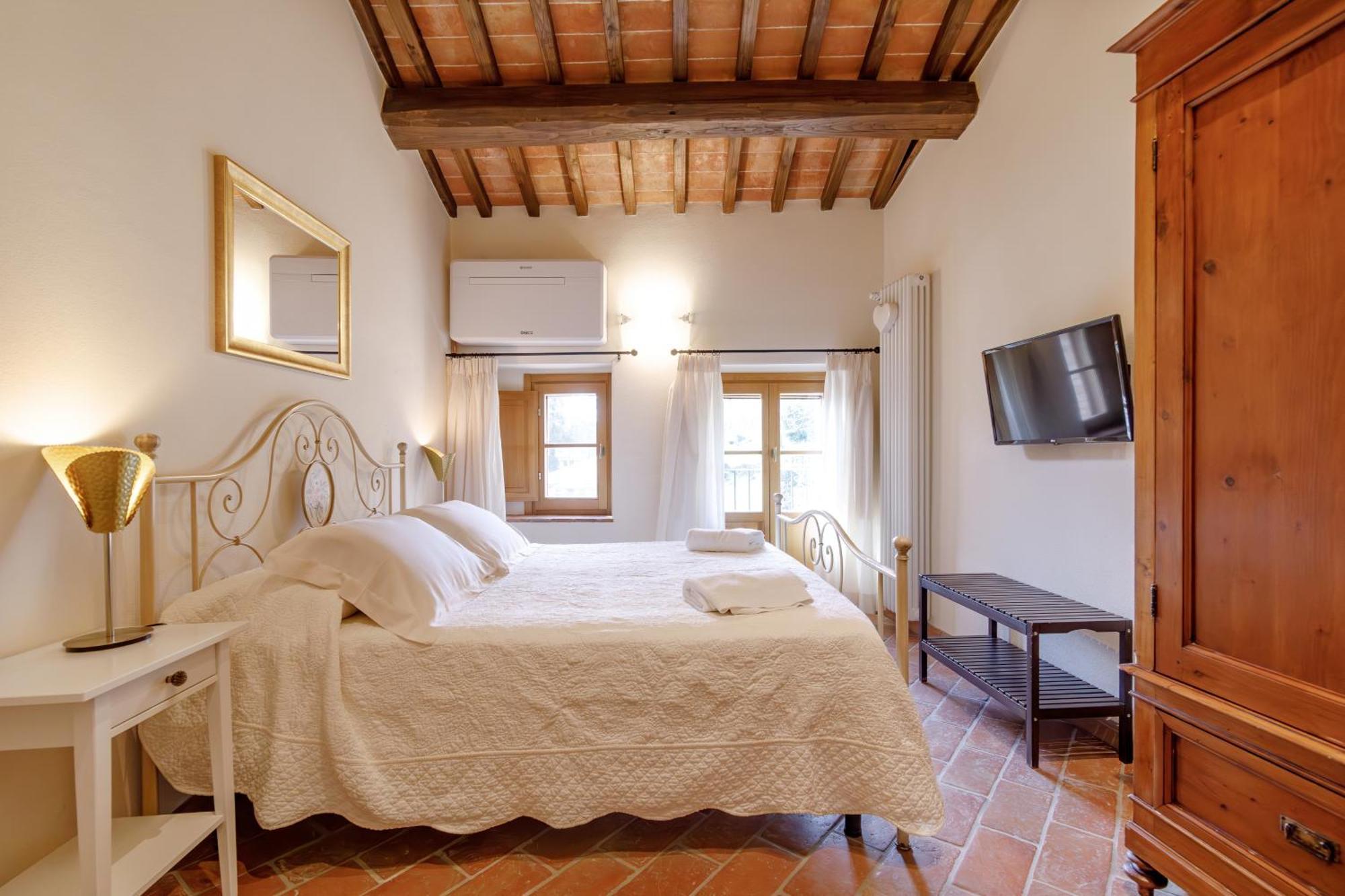Relais La Costa Historical Residence Монтериджиони Экстерьер фото