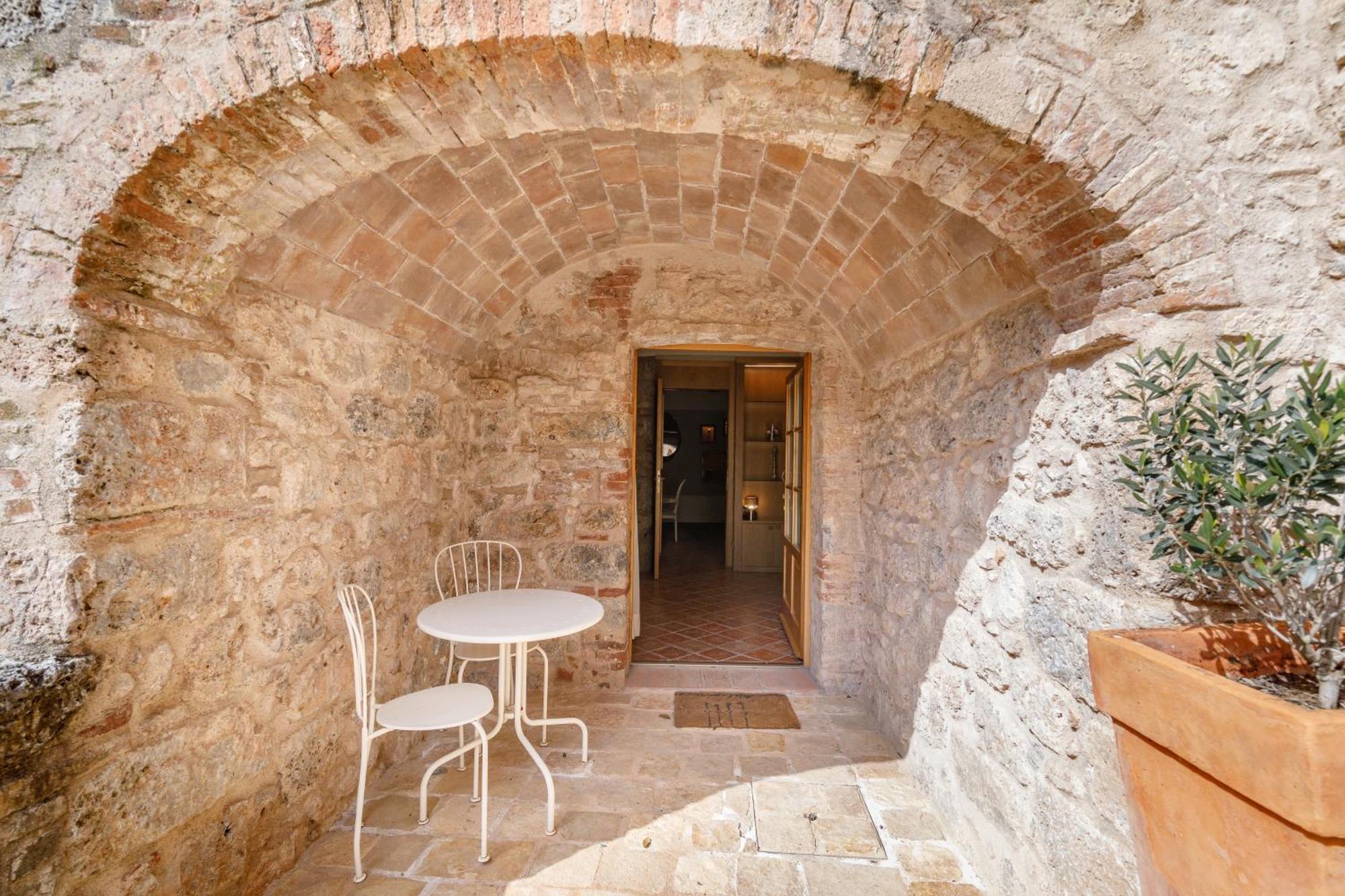 Relais La Costa Historical Residence Монтериджиони Экстерьер фото